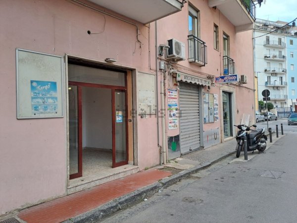 negozio in affitto a Castellammare di Stabia