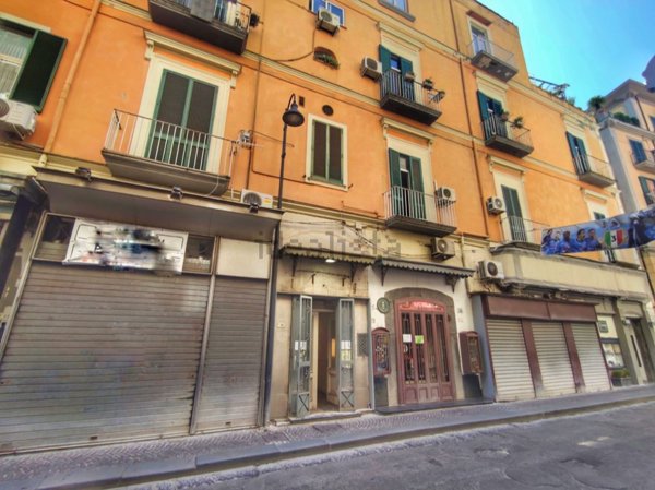 locale commerciale in affitto a Castellammare di Stabia in zona Centro Città