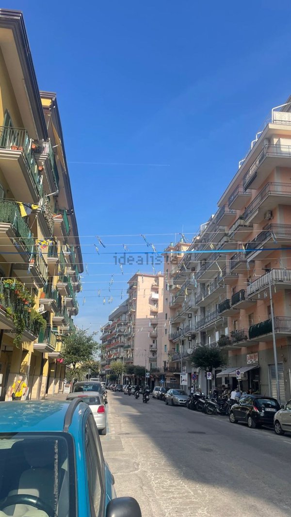 locale commerciale in affitto a Castellammare di Stabia