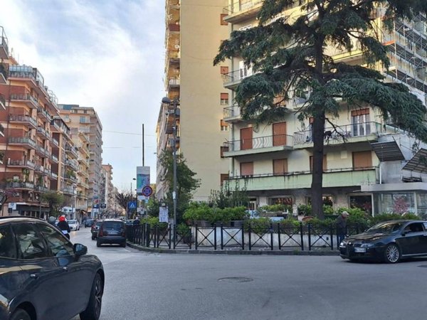 negozio in affitto a Castellammare di Stabia