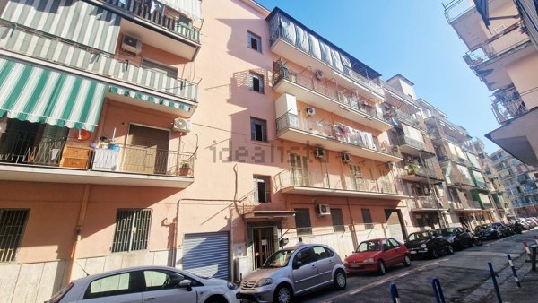 negozio in affitto a Castellammare di Stabia