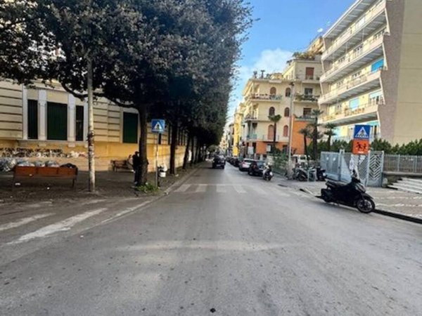ufficio in affitto a Castellammare di Stabia in zona Centro Città