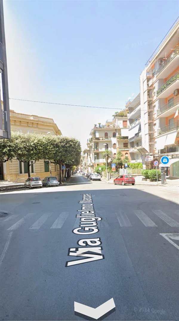 locale commerciale in affitto a Castellammare di Stabia in zona Centro Città