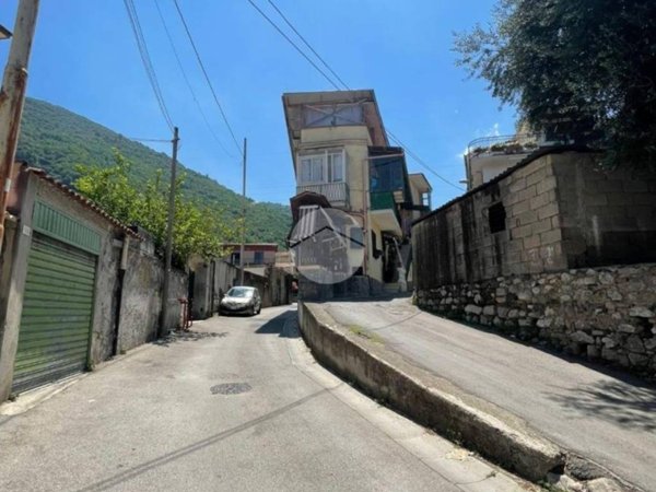 appartamento in affitto a Castellammare di Stabia in zona Privati