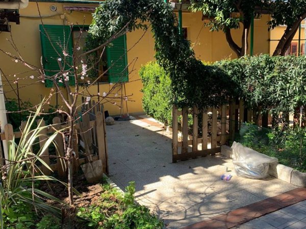 appartamento in affitto a Castellammare di Stabia in zona Privati
