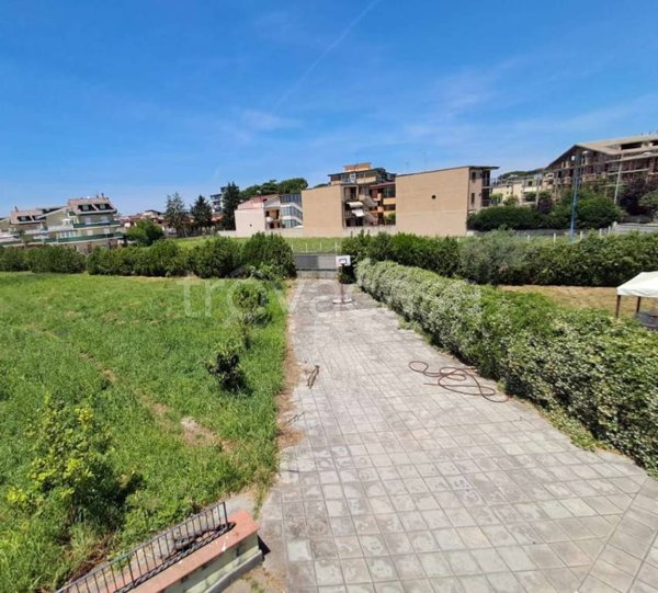 casa indipendente in affitto a Castello di Cisterna