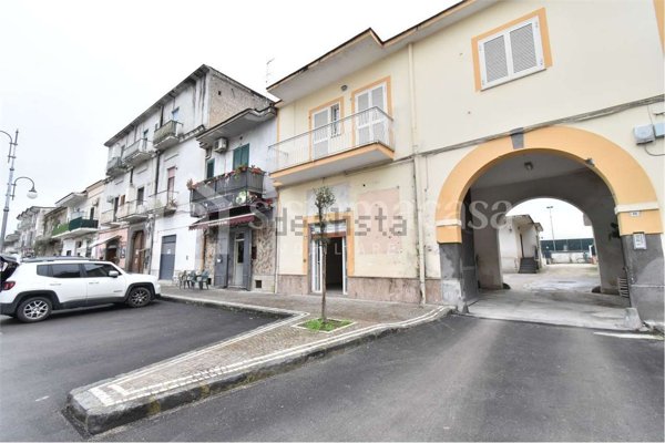 locale commerciale in affitto a Castello di Cisterna