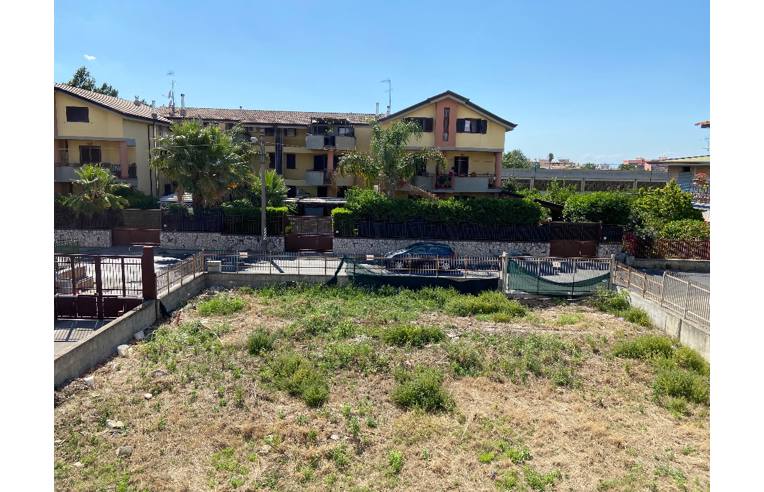 locale commerciale in affitto a Castello di Cisterna