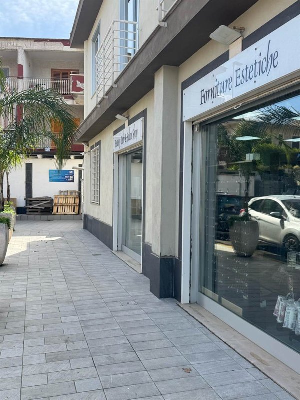 negozio in affitto a Cercola