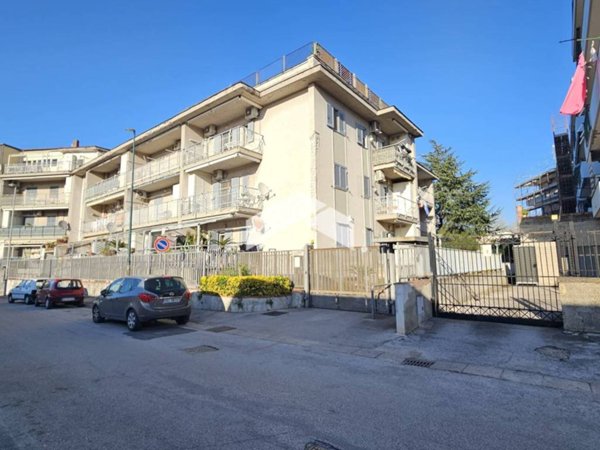 locale commerciale in affitto a Cercola
