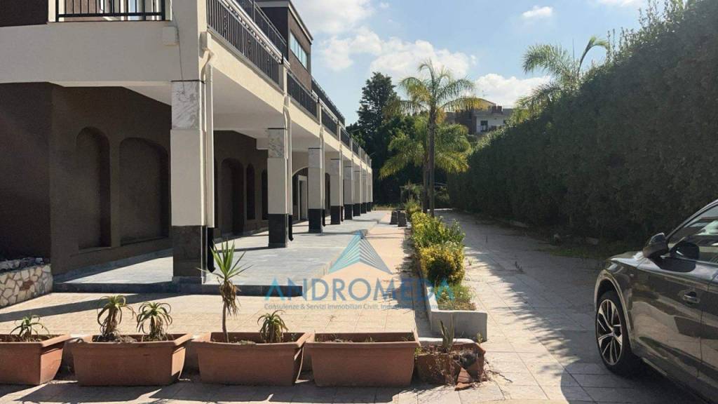 negozio in affitto a Cercola