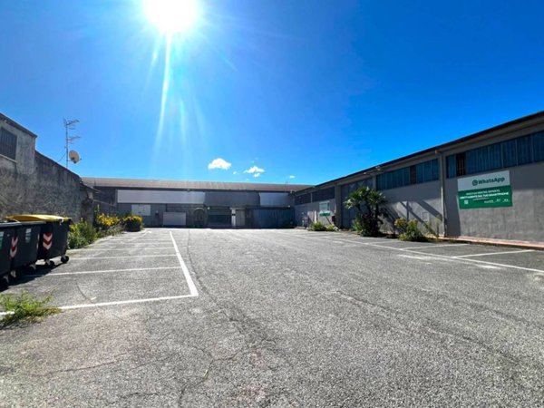 locale commerciale in affitto a Cercola