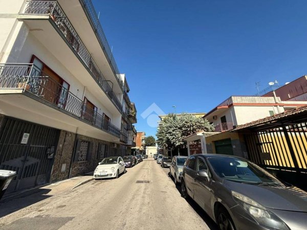 locale commerciale in affitto a Cercola