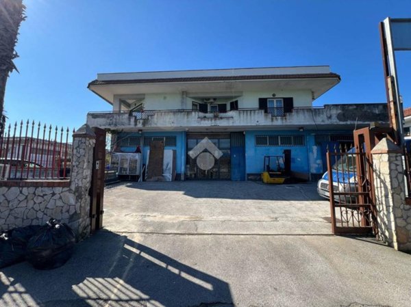 locale commerciale in affitto a Cercola