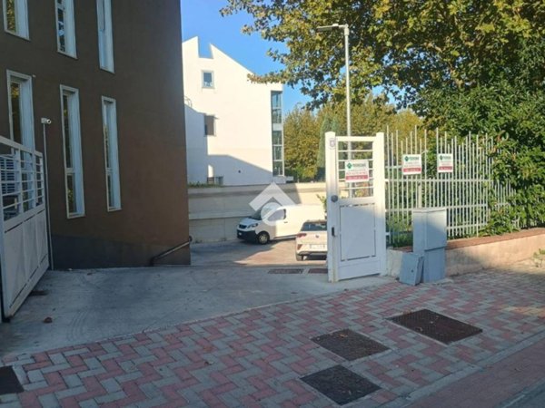 locale commerciale in affitto a Cercola