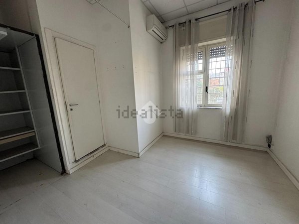 locale commerciale in affitto a Cercola