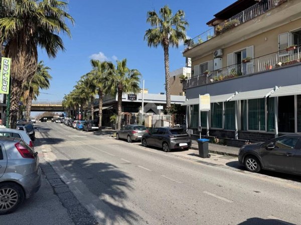 negozio in affitto a Cercola