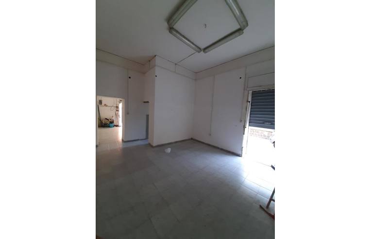 locale commerciale in affitto a Cercola