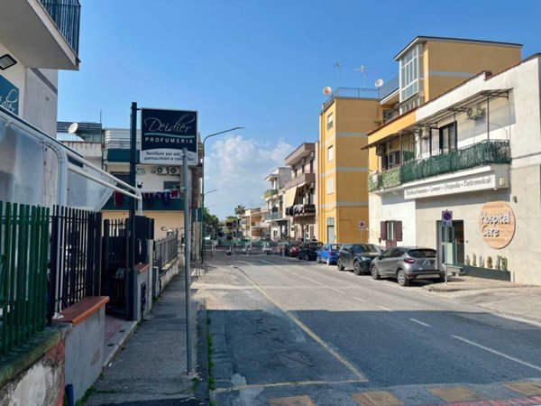 locale commerciale in affitto a Cercola