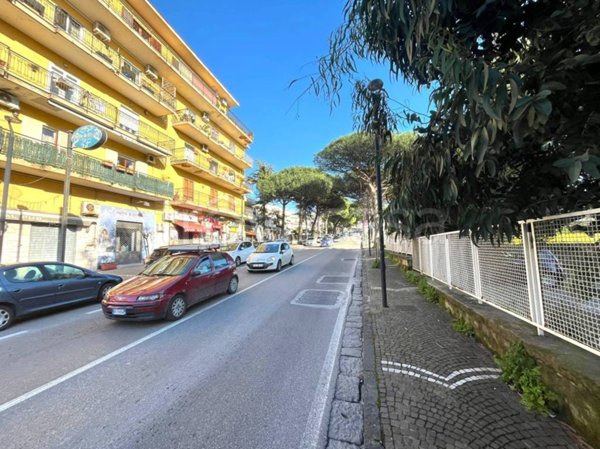 locale commerciale in affitto a Cercola