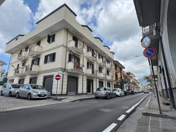negozio in affitto a Cicciano