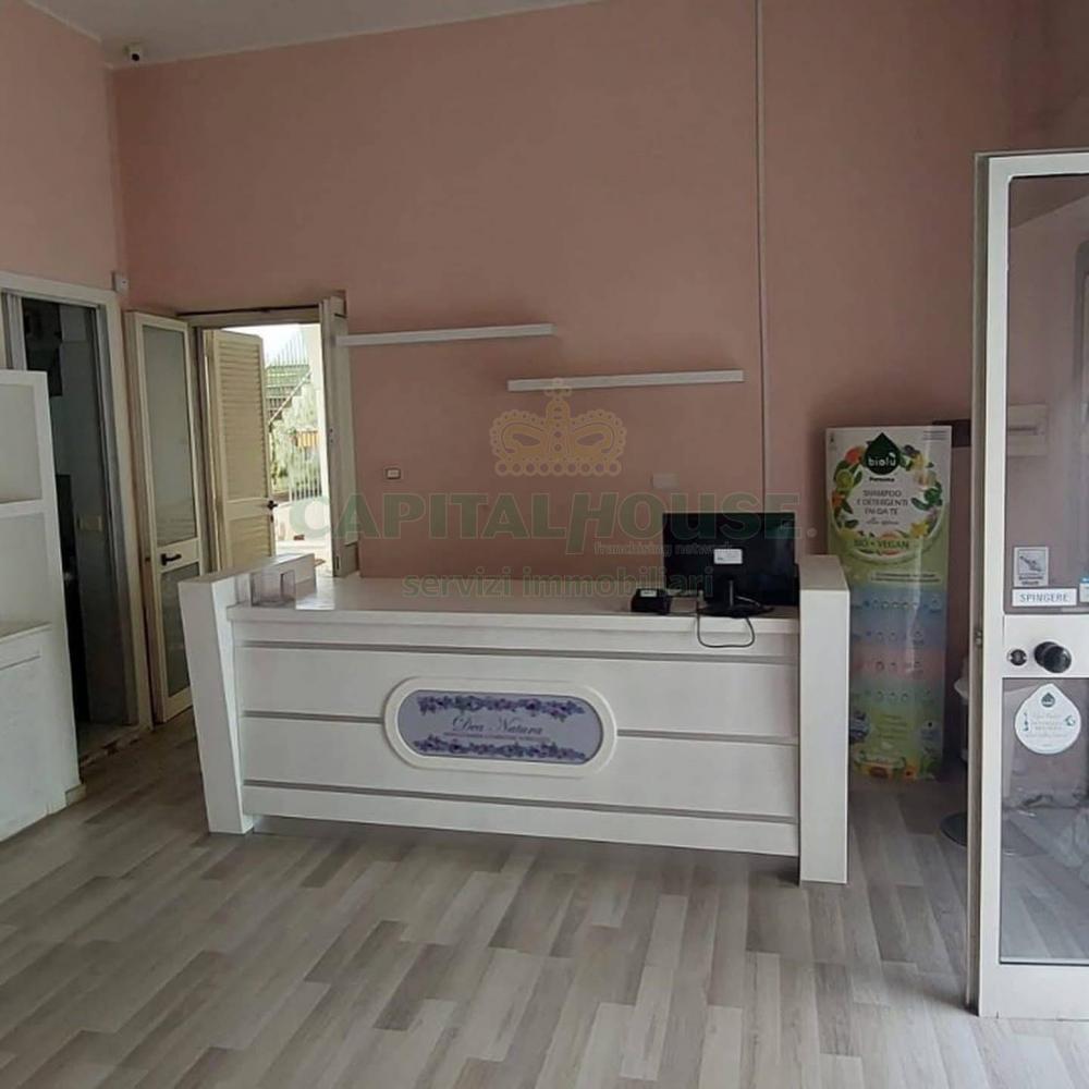 locale commerciale in affitto a Cicciano
