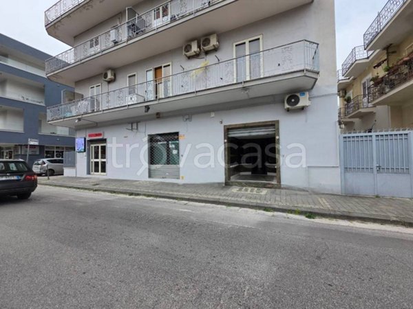 negozio in affitto a Cicciano