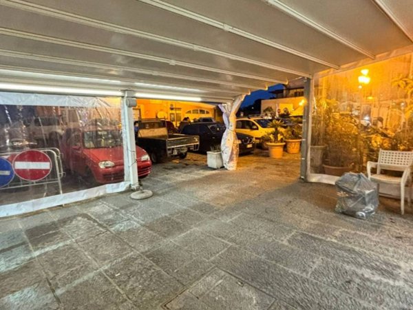 negozio in affitto a Forio