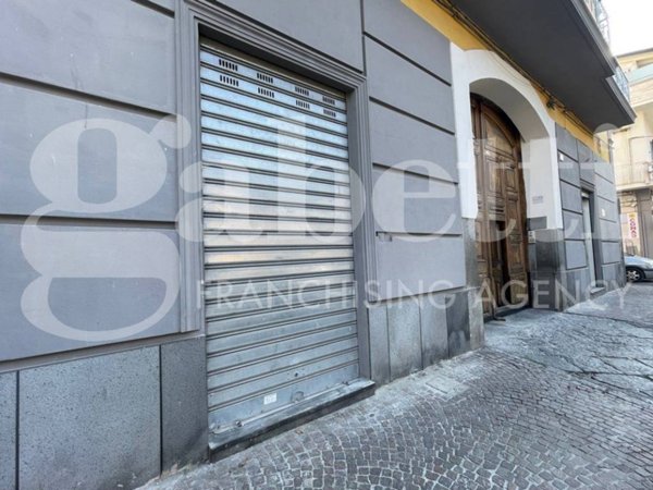 negozio in affitto a Frattamaggiore