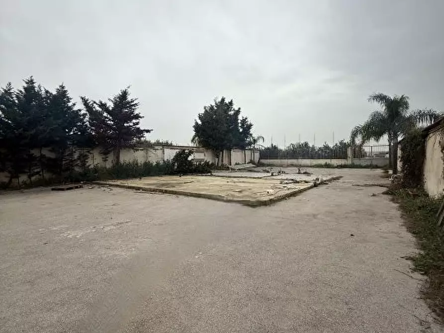 locale di sgombero in affitto a Frattamaggiore