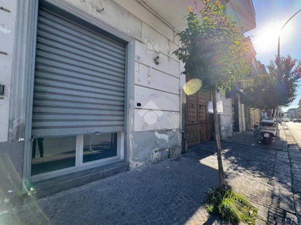 negozio in affitto a Frattamaggiore