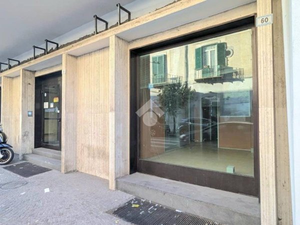 negozio in affitto a Frattamaggiore