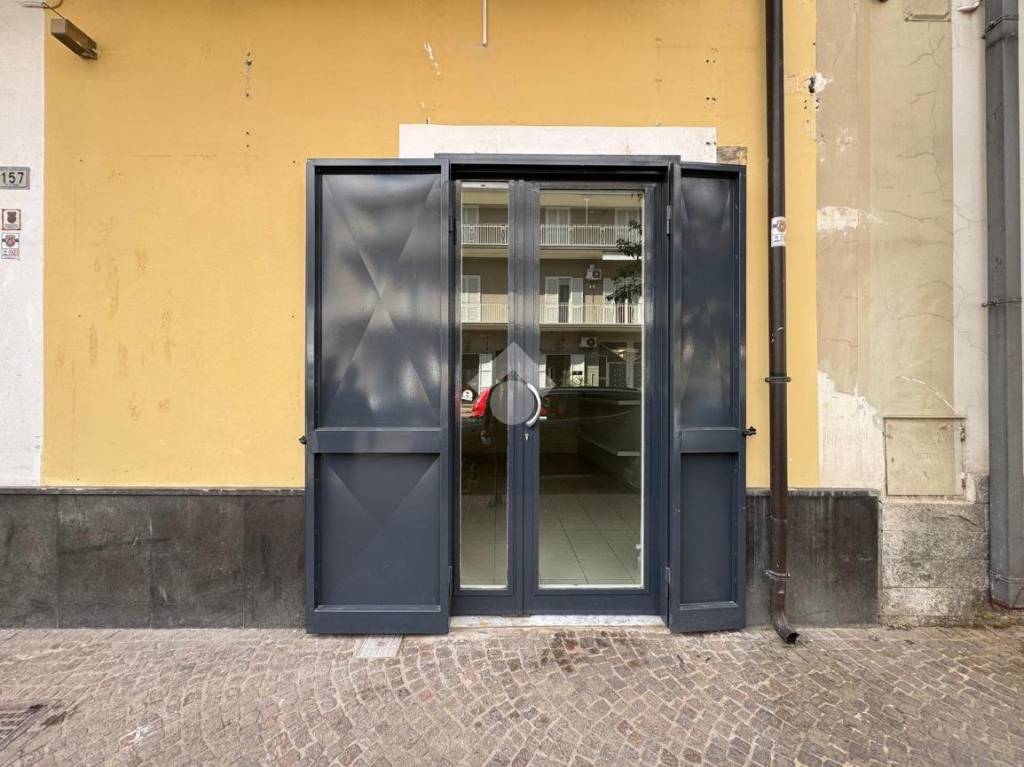 negozio in affitto a Frattamaggiore