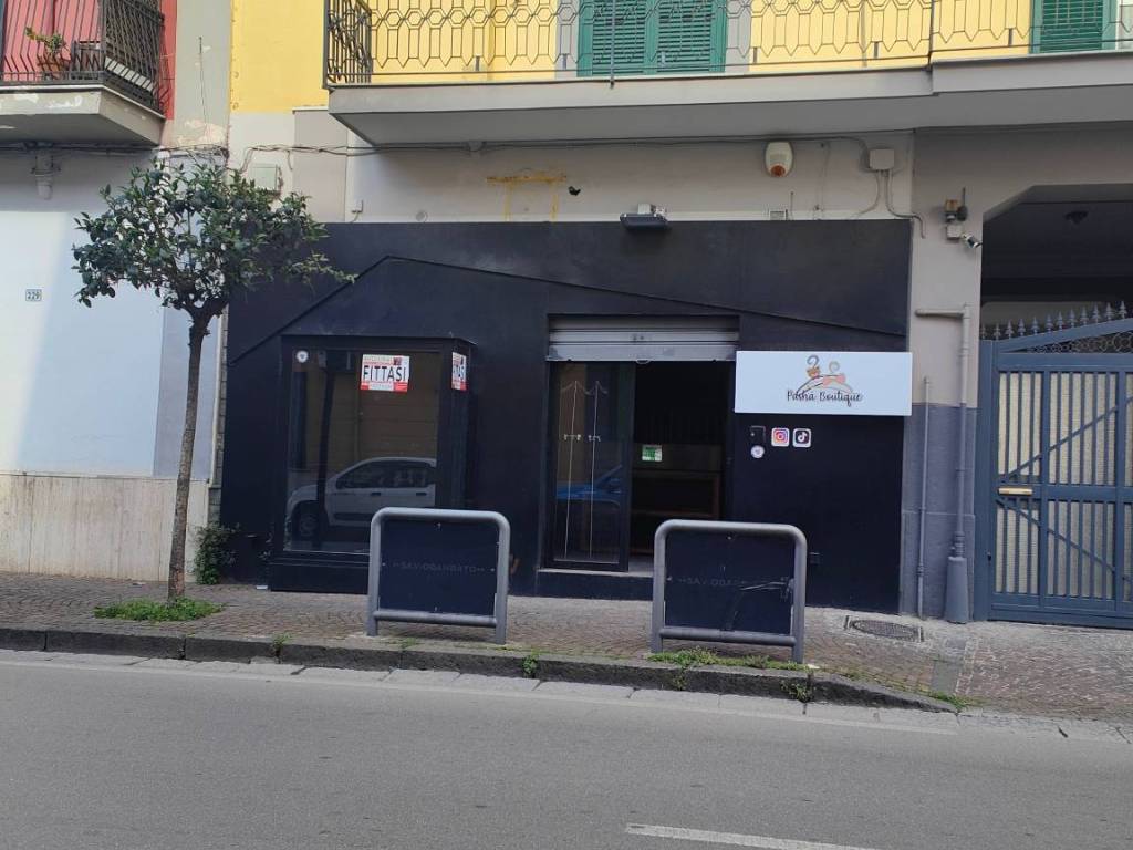 negozio in affitto a Frattamaggiore