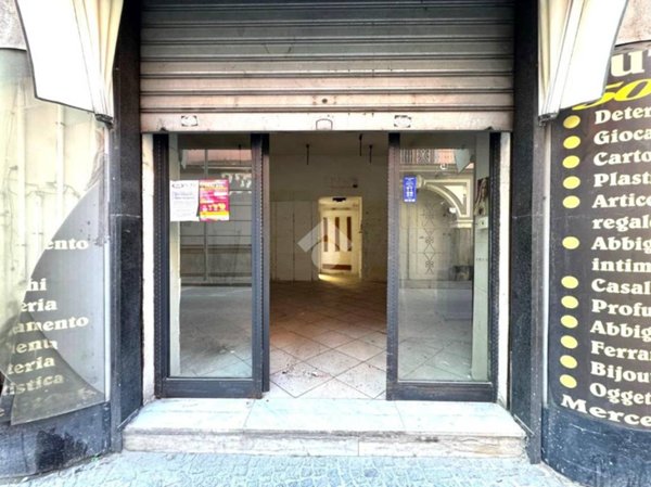 negozio in affitto a Frattamaggiore