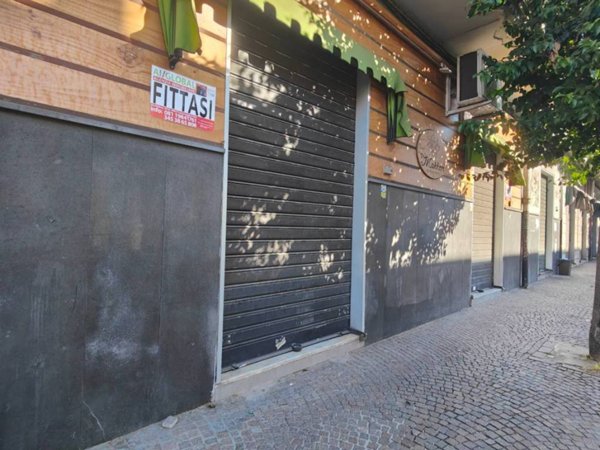 negozio in affitto a Frattamaggiore