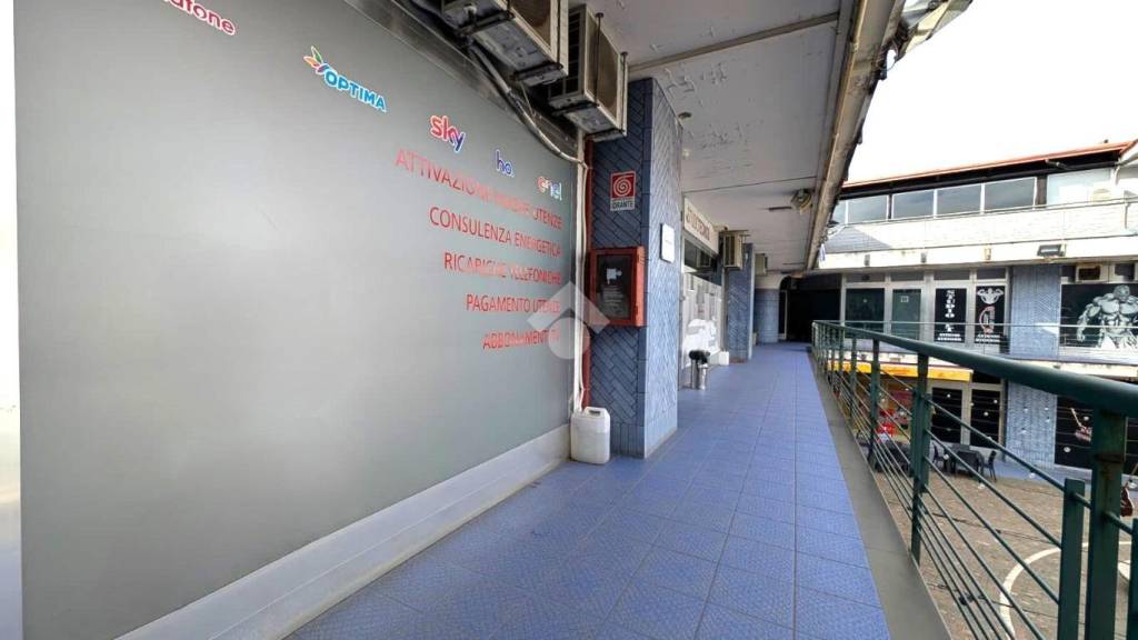 negozio in affitto a Frattamaggiore