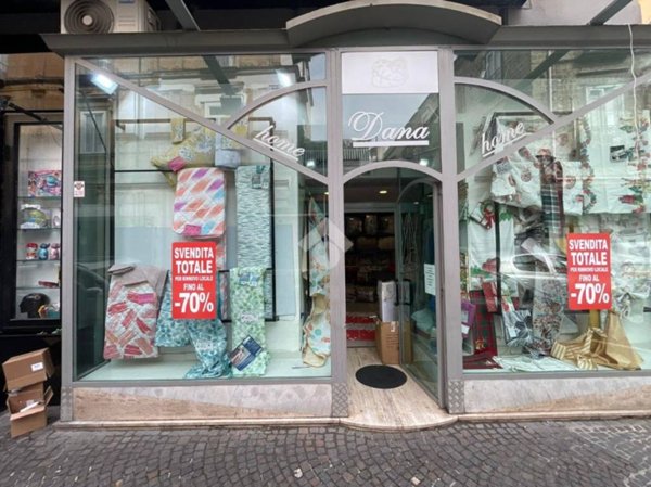 negozio in affitto a Frattamaggiore