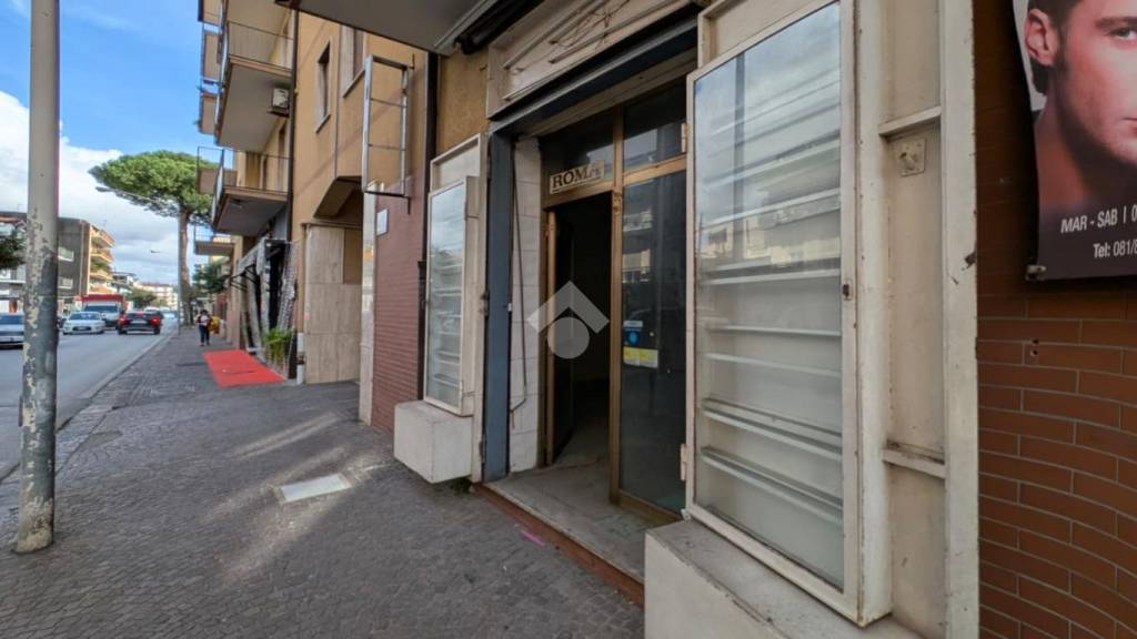 negozio in affitto a Frattamaggiore