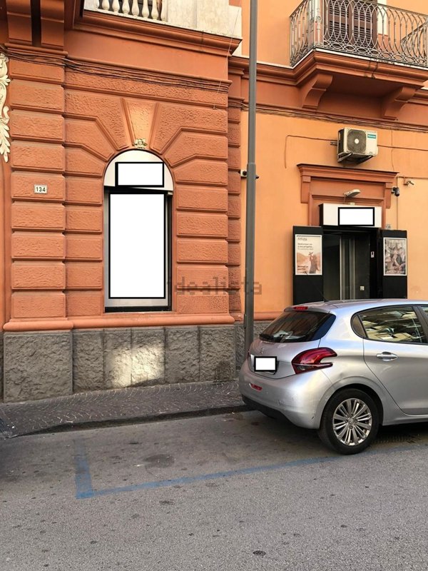 locale commerciale in affitto a Frattamaggiore