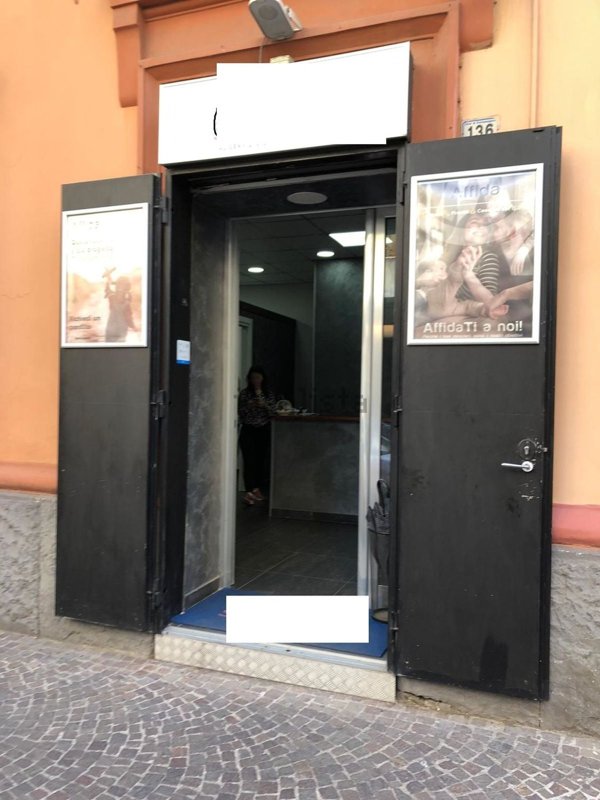 locale commerciale in affitto a Frattamaggiore