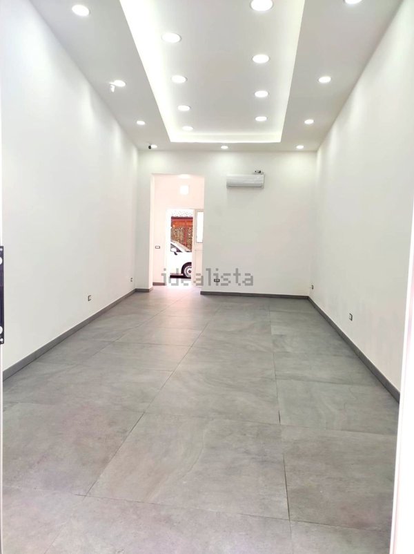 locale commerciale in affitto a Frattamaggiore