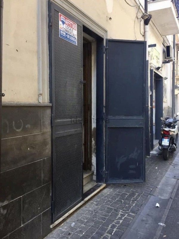 locale commerciale in affitto a Frattamaggiore