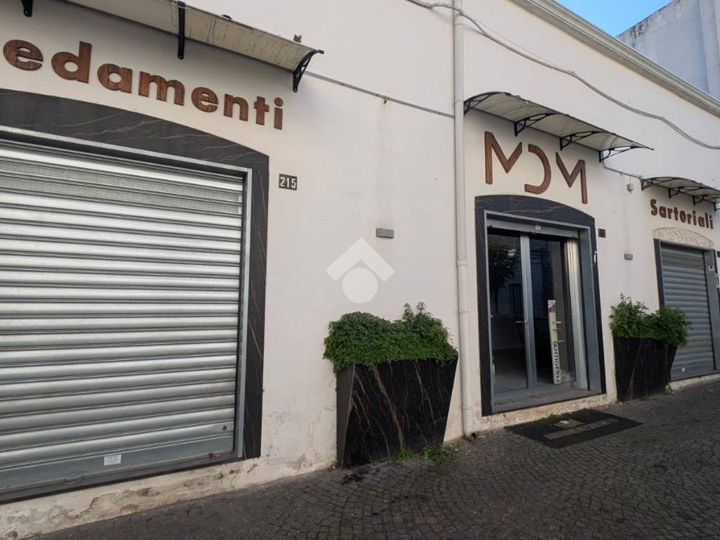 negozio in affitto a Frattamaggiore