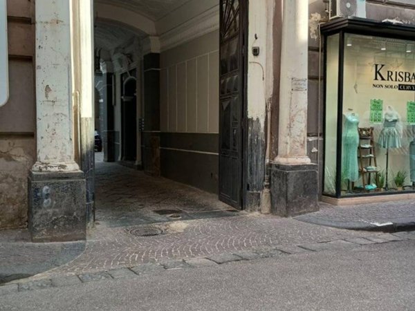 locale commerciale in affitto a Frattamaggiore