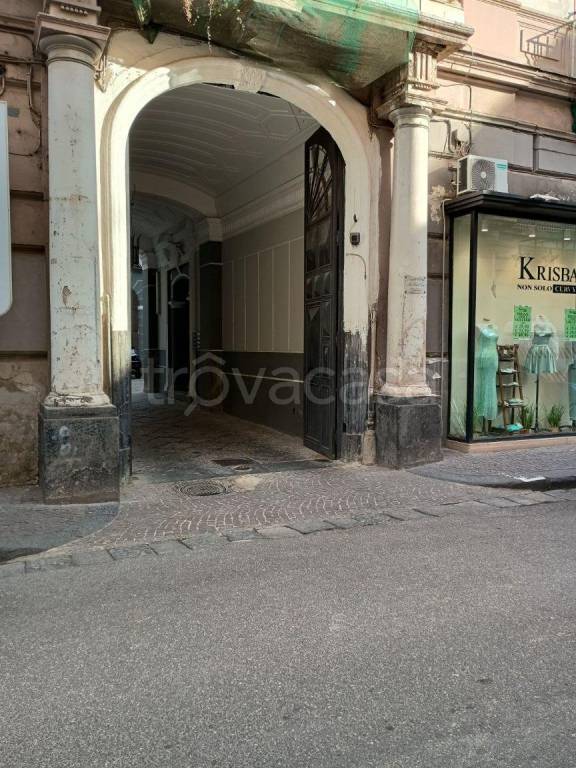 negozio in affitto a Frattamaggiore