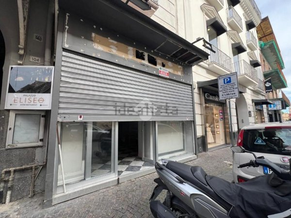 negozio in affitto a Frattamaggiore