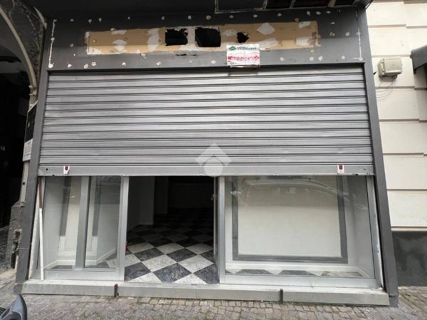 negozio in affitto a Frattamaggiore
