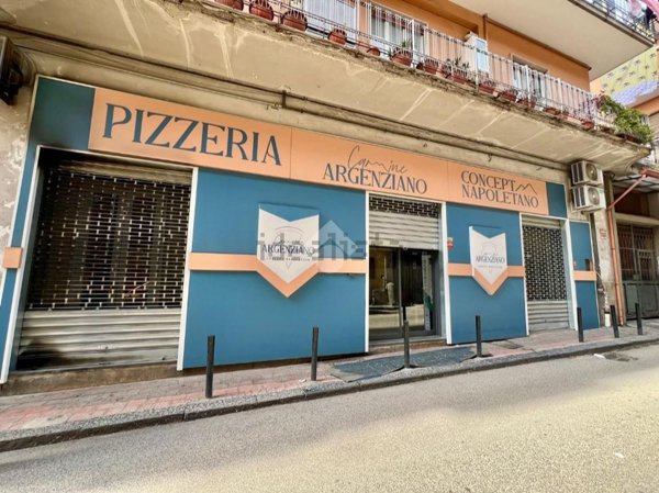 locale commerciale in affitto a Frattamaggiore