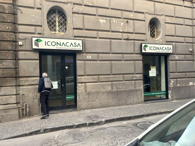 locale commerciale in affitto a Frattamaggiore